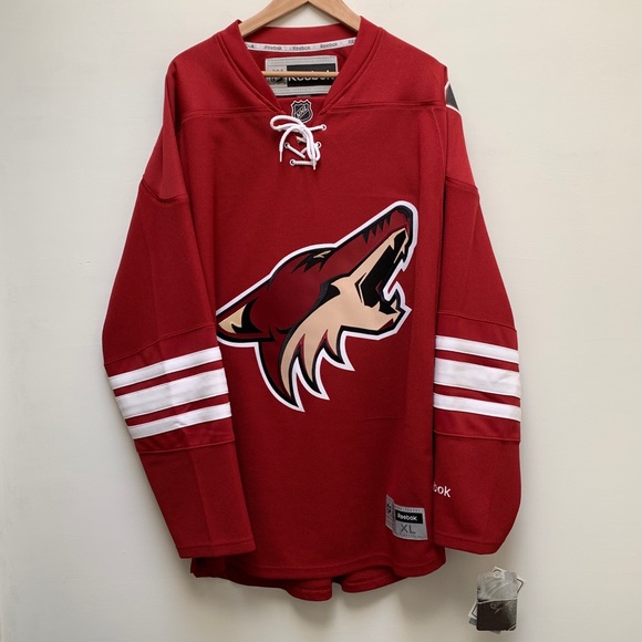 arizona coyotes home jersey